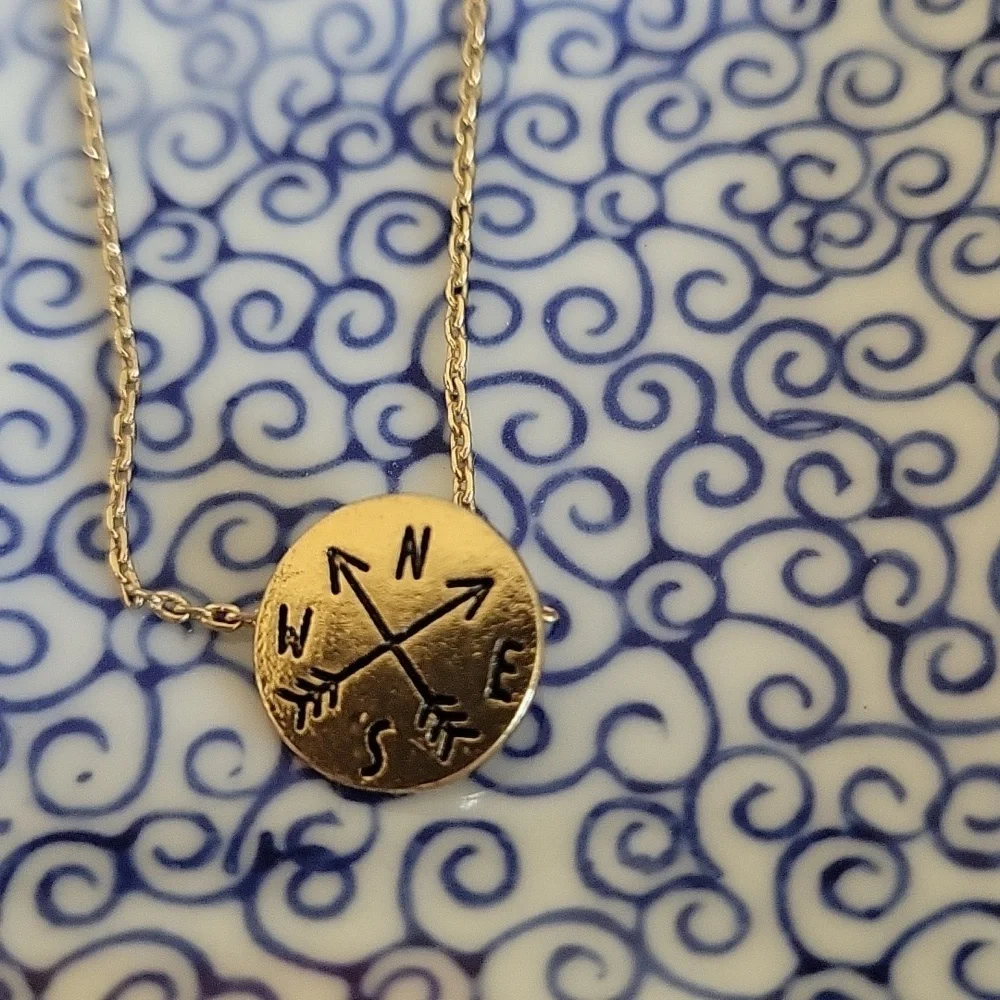 Compass Necklace - Picture 4 of 7